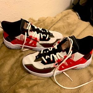 I’m selling my Nikes. Worn a few times